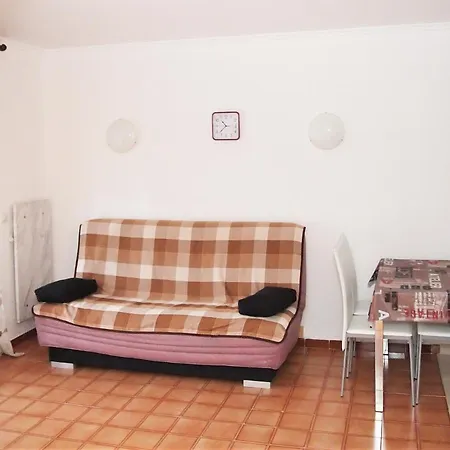 Cristina 1 Inftour Apartment *